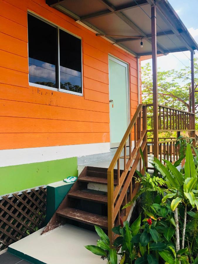 Wan'S Roomstay Langkawi Pantai Cenang  Eksteriør billede